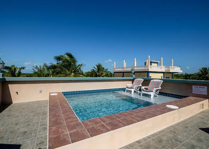 Villa El Gran Castillo De Arena - 4 Bedroom San Pedro (Ambergris Caye)