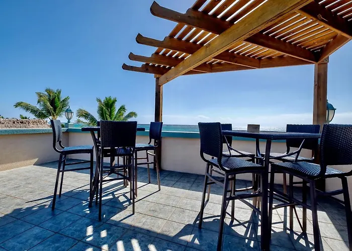 El Gran Castillo De Arena - 4 Bedroom Villa San Pedro (Ambergris Caye)
