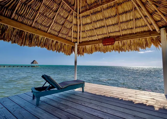 Villa El Gran Castillo De Arena - 4 Bedroom San Pedro (Ambergris Caye)